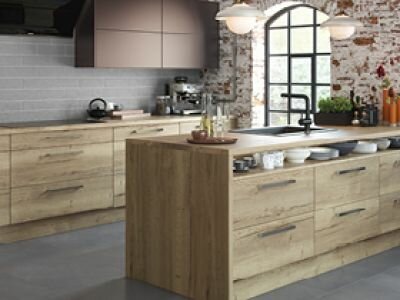 2813 Main Set Shot NEW Images CC 6