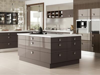 2813 Main Set Shot Images CC 14