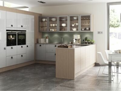 2813 Main Set Shot Images CC 16