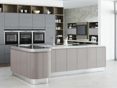 2813 Main Set Shot Images CC 19